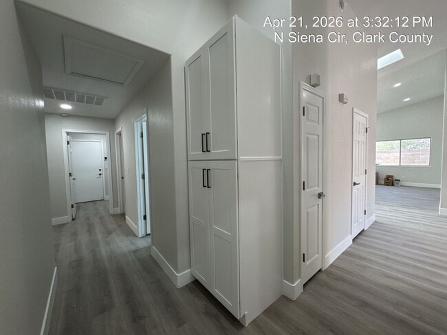 Building Photo - Remodeled Single Story, 4 Bedroom Home in Desert Shores