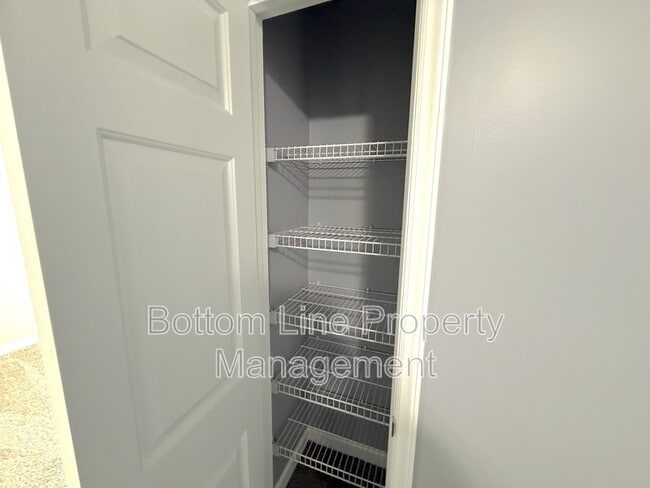 Building Photo - 13446 Cassington Ct