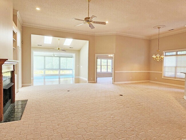 Building Photo - 192 Hamby Dr