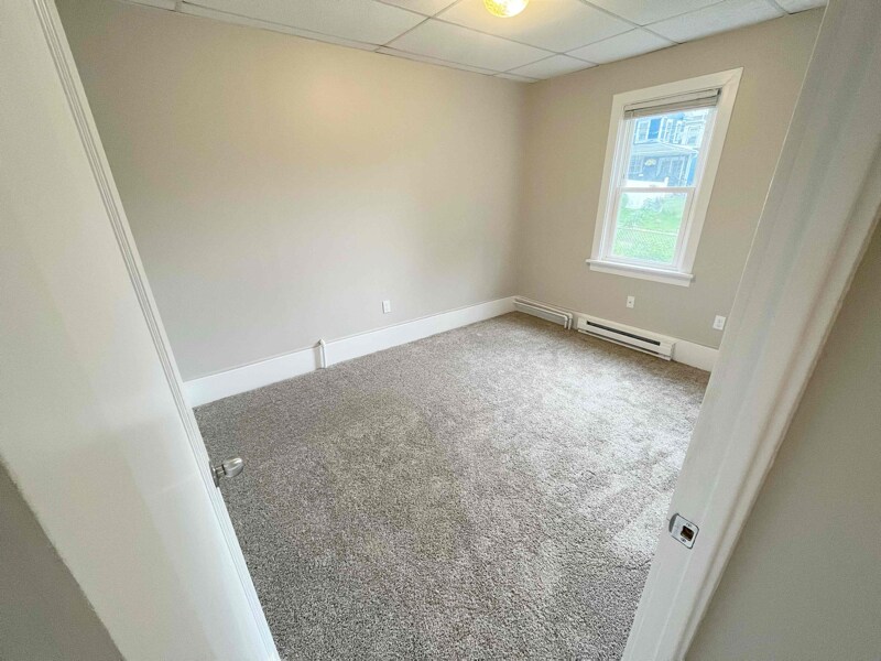 Building Photo - 142 Church St