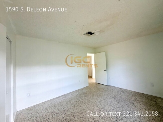 Building Photo - 1590 S Deleon Ave