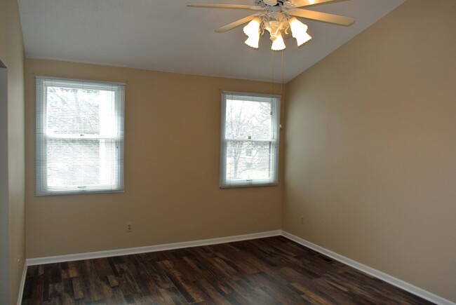 Bedroom Suite - 31455 Merriwood Park Dr