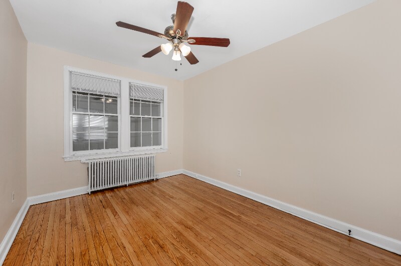 Building Photo - 1359 Bryant St NE