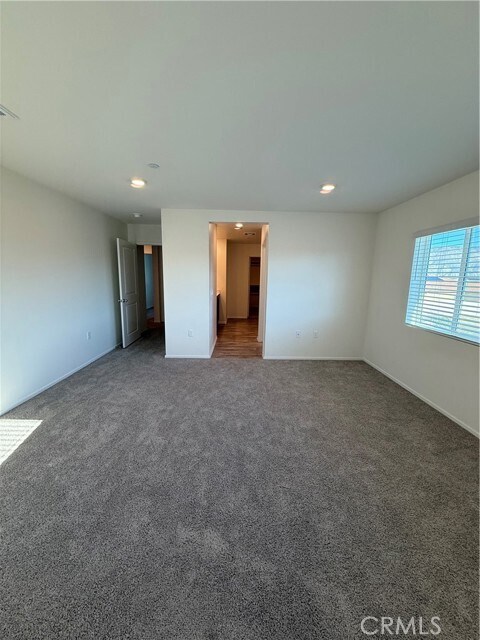 Building Photo - 479 Hollyhock Cir