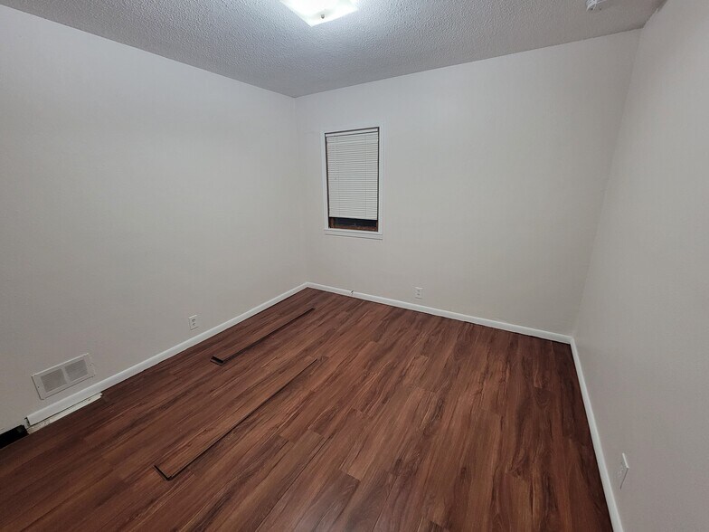 Bedroom 2 of 4 - 802 Le Hillier St