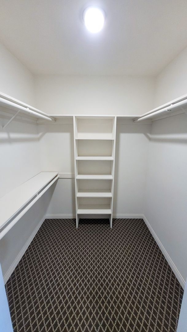 Building Photo - g13427