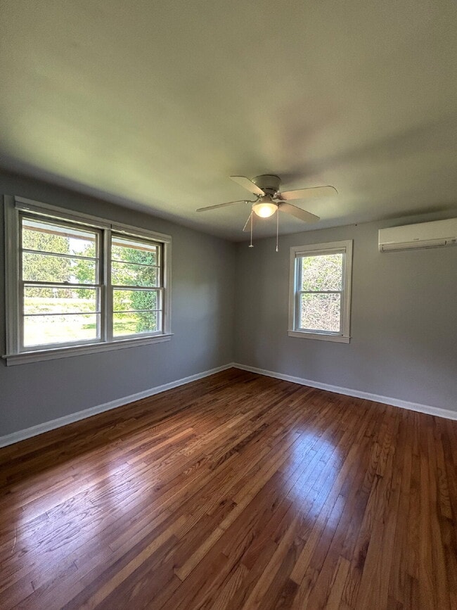 Building Photo - Private 3-Acre Retreat for Rent! Beautifully Renovated 2BR Home with Spacious Land, Peaceful Sett...