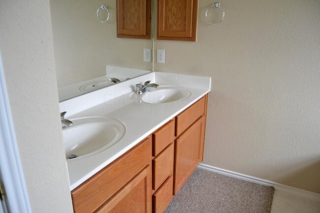 Building Photo - 306 Bright Chase