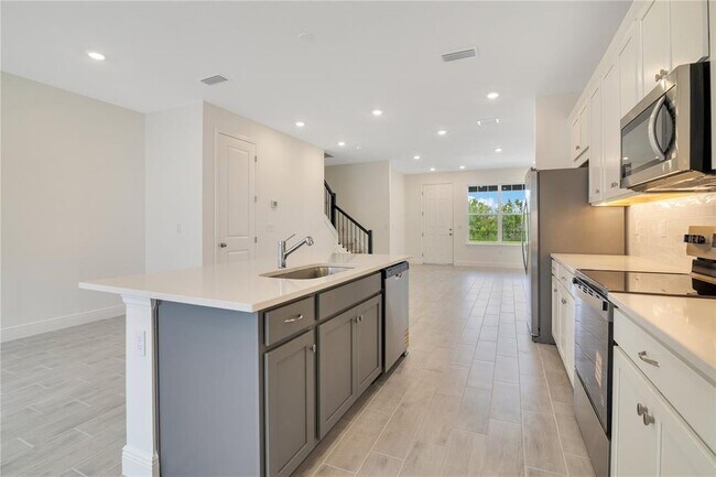 Building Photo - 13120 Serene Glade Rd