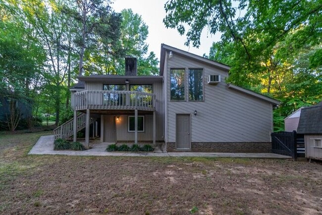 Building Photo - Spacious 4-Bedroom Mint Hill Retreat with Fireplace, 2-Car Garage & 3,600+ Sq Ft