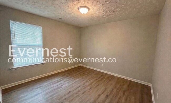 Building Photo - 3711 Sandy Shoals Ln