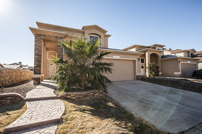 Primary Photo - STYLISH NORTHEAST EL PASO HOME FOR RENT