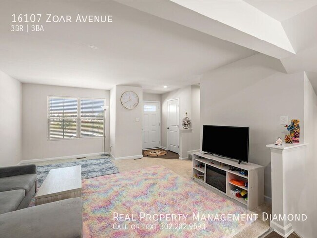 Building Photo - 16107 Zoar Ave