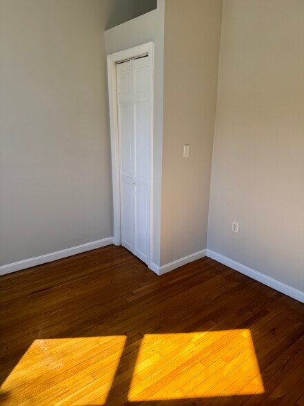 Building Photo - 1189 Commonwealth Ave