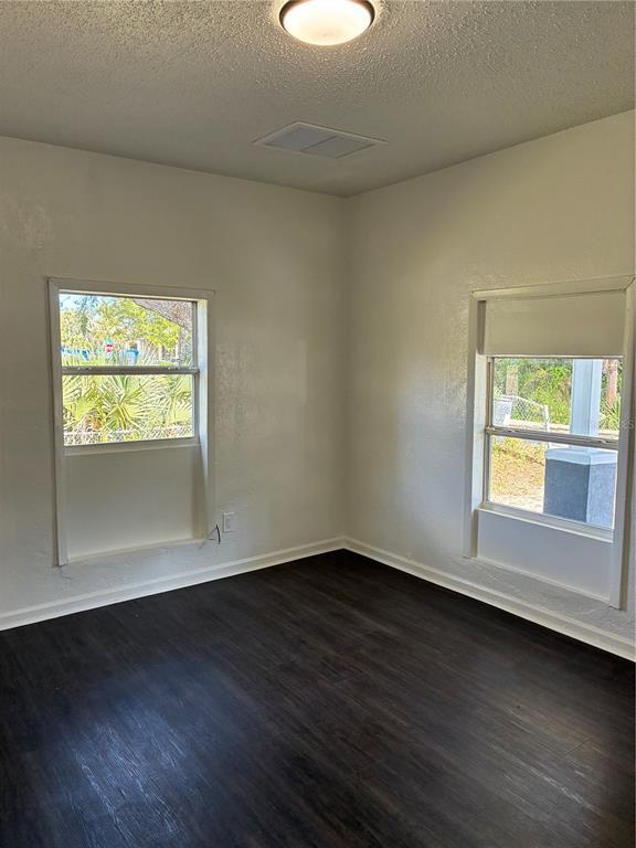 Building Photo - 812 Marion St