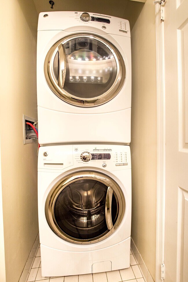 Full size washer and steam dryer - 960 Fell St