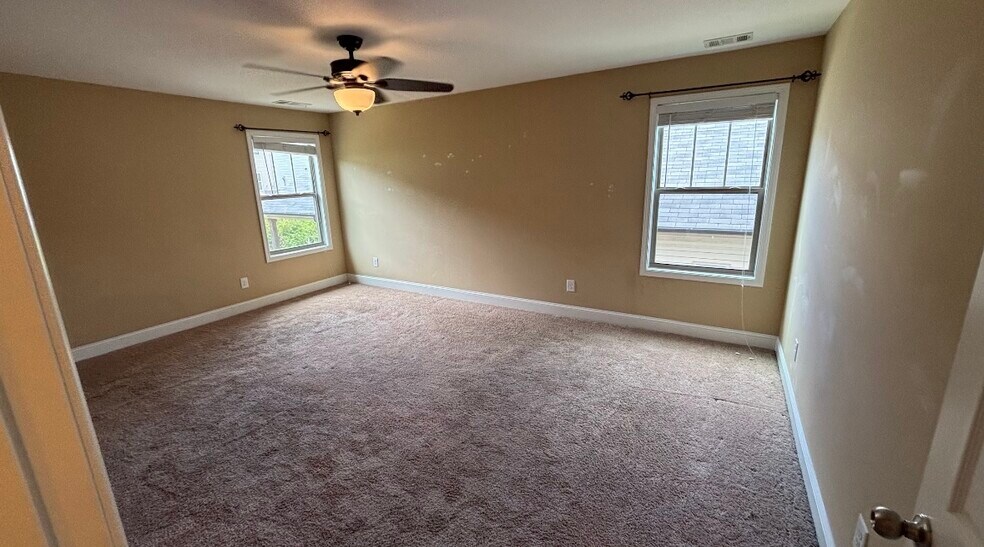 Building Photo - 1023 Edenbrooke Cir