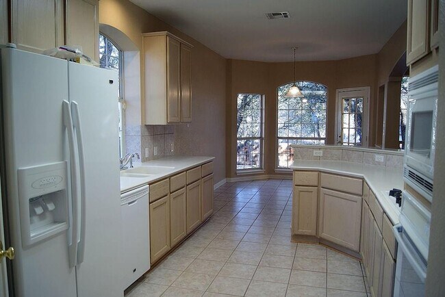 Building Photo - 3106 Scarlet Oak Cove