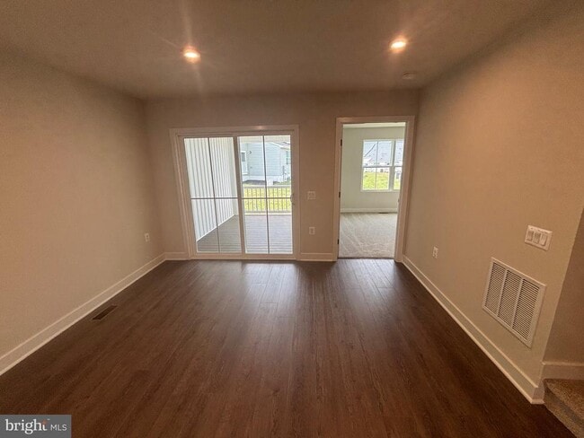 Building Photo - 4347 Southerby Dr