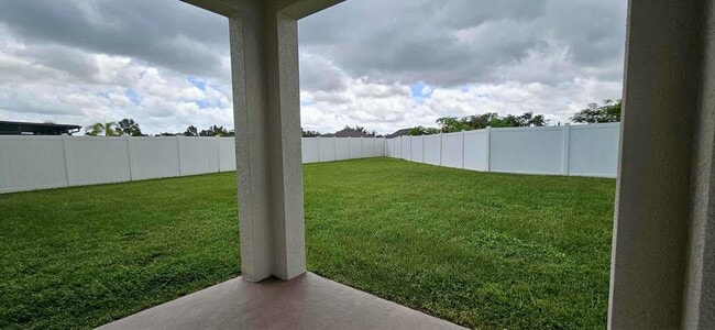 Building Photo - 318 Gris Sky Ln