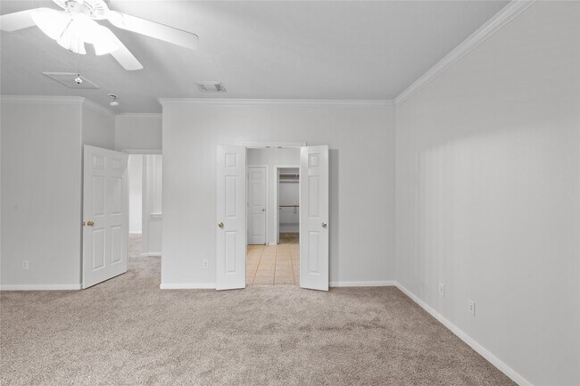 Building Photo - 107 W Burberry Cir