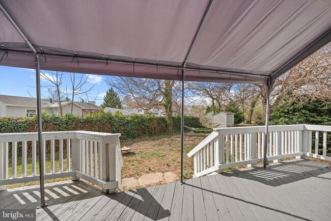 Building Photo - 114 Charles St