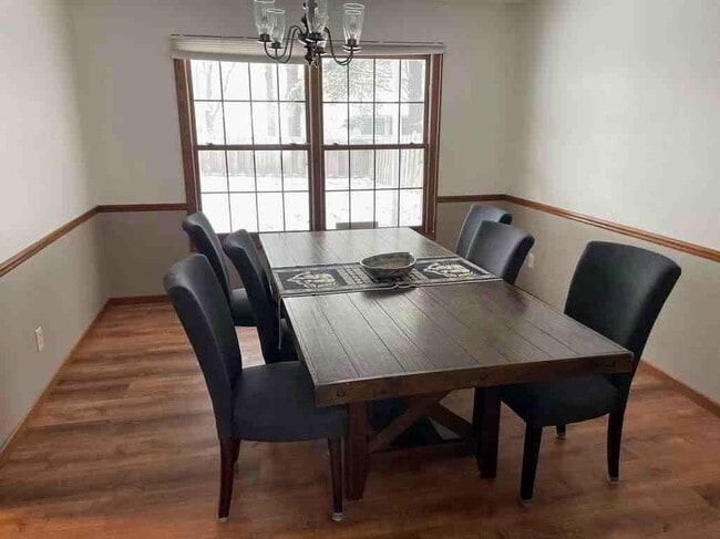 Building Photo - 7618 Westchester Dr