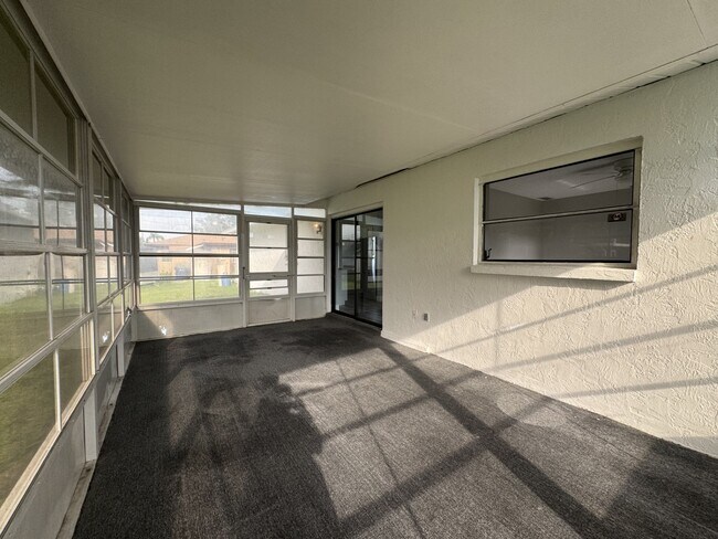 Building Photo - 641 Southland Rd