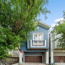 Building Photo - 1430 Dian St
