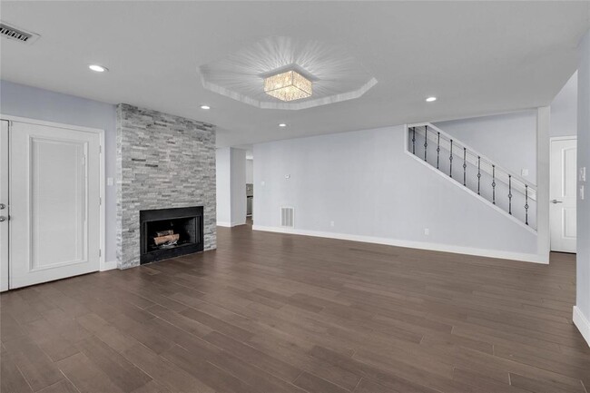 Building Photo - 19002 Walden Forest Dr