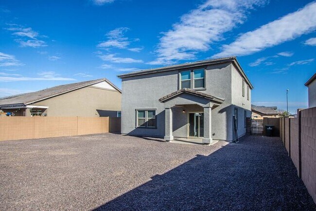 Building Photo - Home at Mission Royal Resort Living Community! 5bd 3ba 2688sqft!