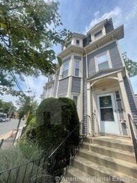 Building Photo - 57 Summer St