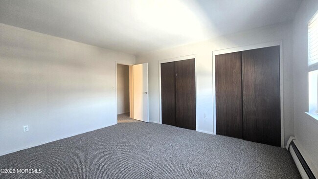 Building Photo - 39 Manchester Ct