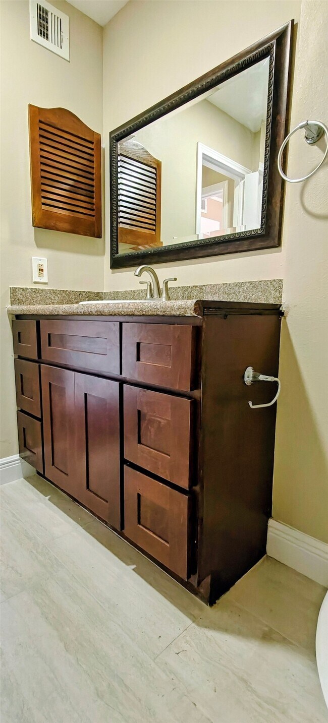 Building Photo - 8413 Sands Point Dr