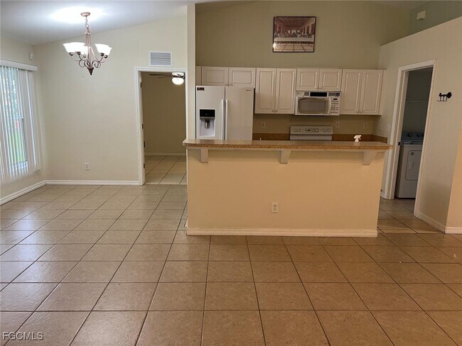 Building Photo - 2923 3rd St SW