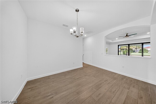 Building Photo - 1388 Birdie Dr