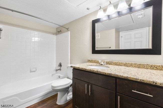 Building Photo - 690 NJ-23