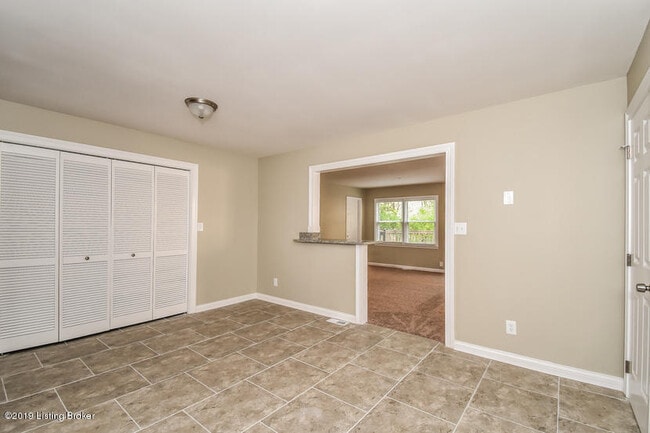 Building Photo - 8623 Wooded Glen Rd