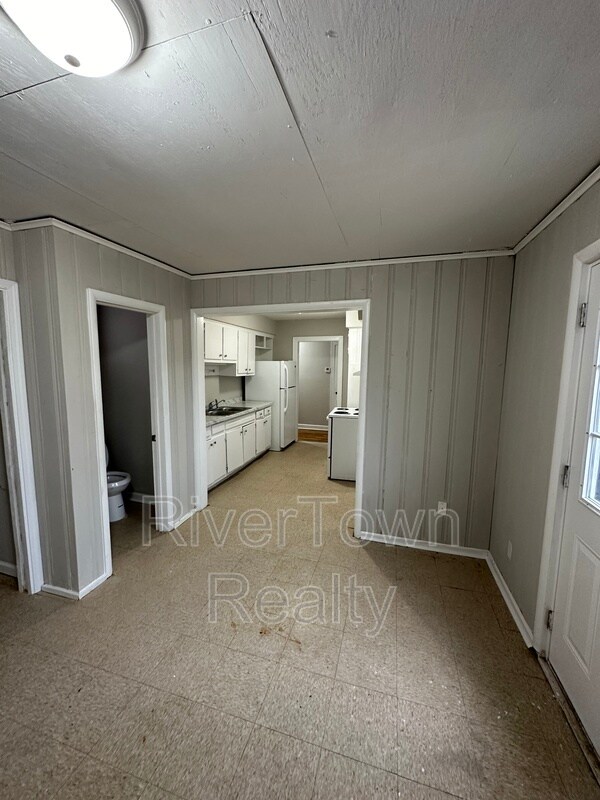 Building Photo - 782 Frayser Dr