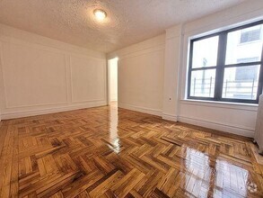 Building Photo - 2 bedroom in BRONX NY 10467