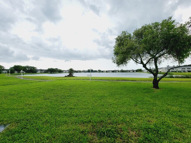 Building Photo - 3445 NW 44th St