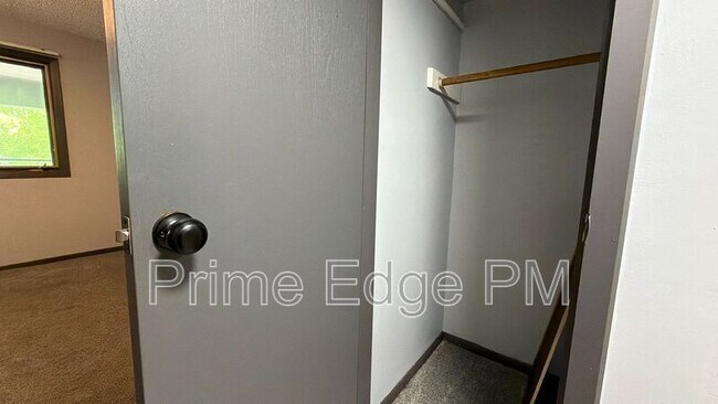 Building Photo - 2343 B St