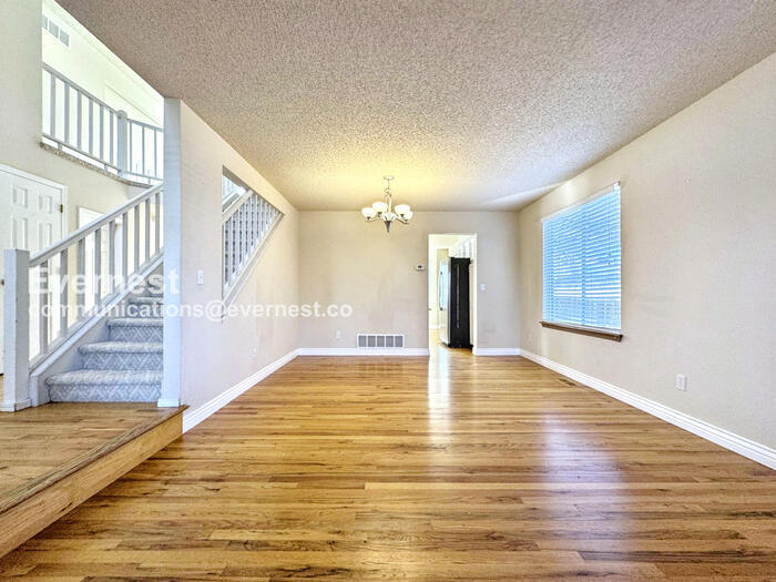 Building Photo - 18618 E Grand Cir