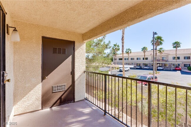 Building Photo - 601 Cabrillo Cir