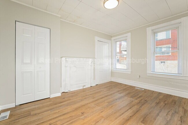 Building Photo - 2233 Milligan Ave