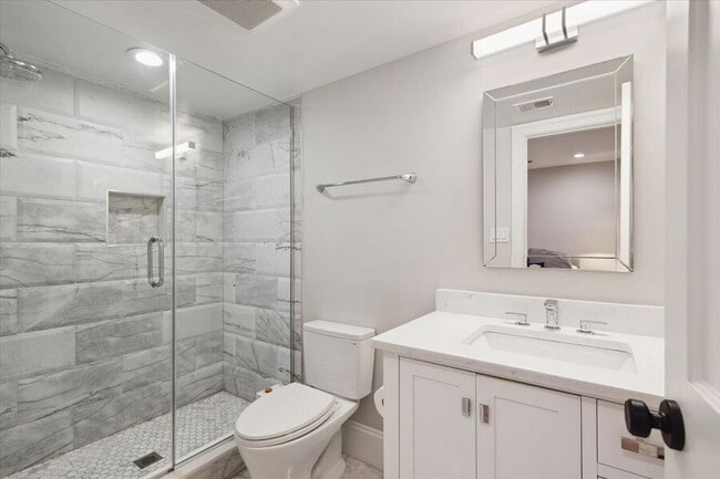 Building Photo - 2150 Florida Ave NW