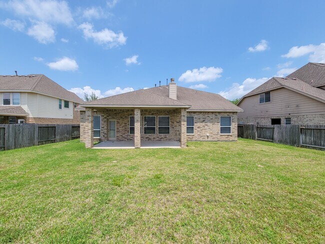 Building Photo - 20931 Flower Croft Ct