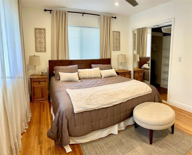 Building Photo - 411 Alesio Ave