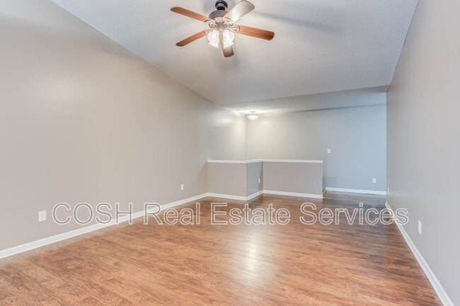 Building Photo - 1054 E Karla Ct
