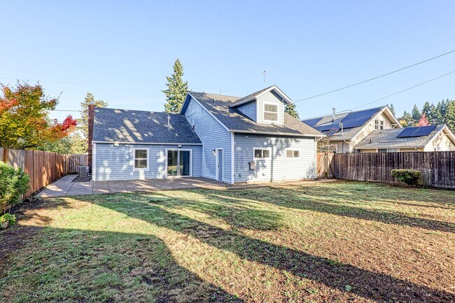 Building Photo - Charming Silverton Home Near Downtown